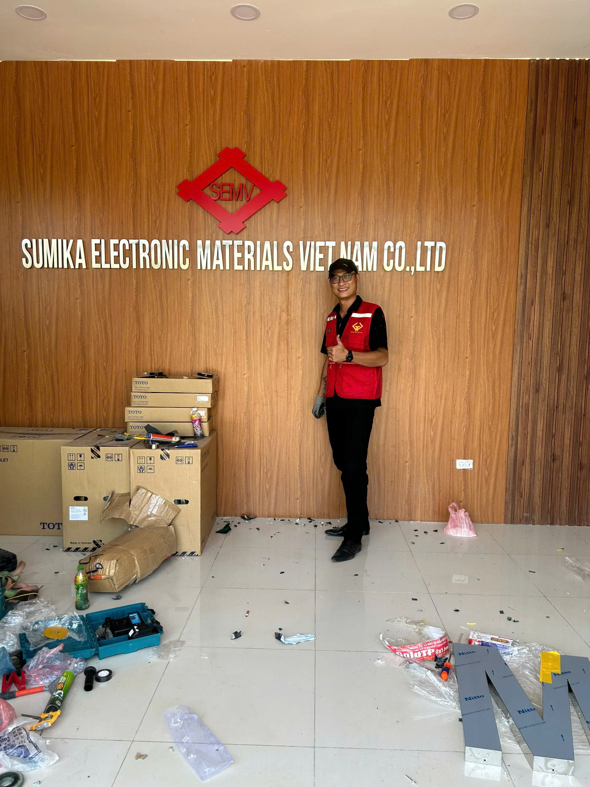 THIẾT KẾ LOGO CHO SEMV