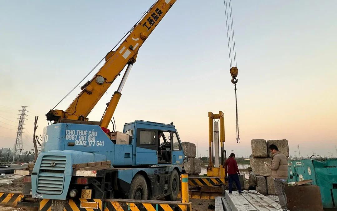 THIẾT KẾ XÂY DỰNG CỘT VÀ BIỂN QUẢNG CÁO