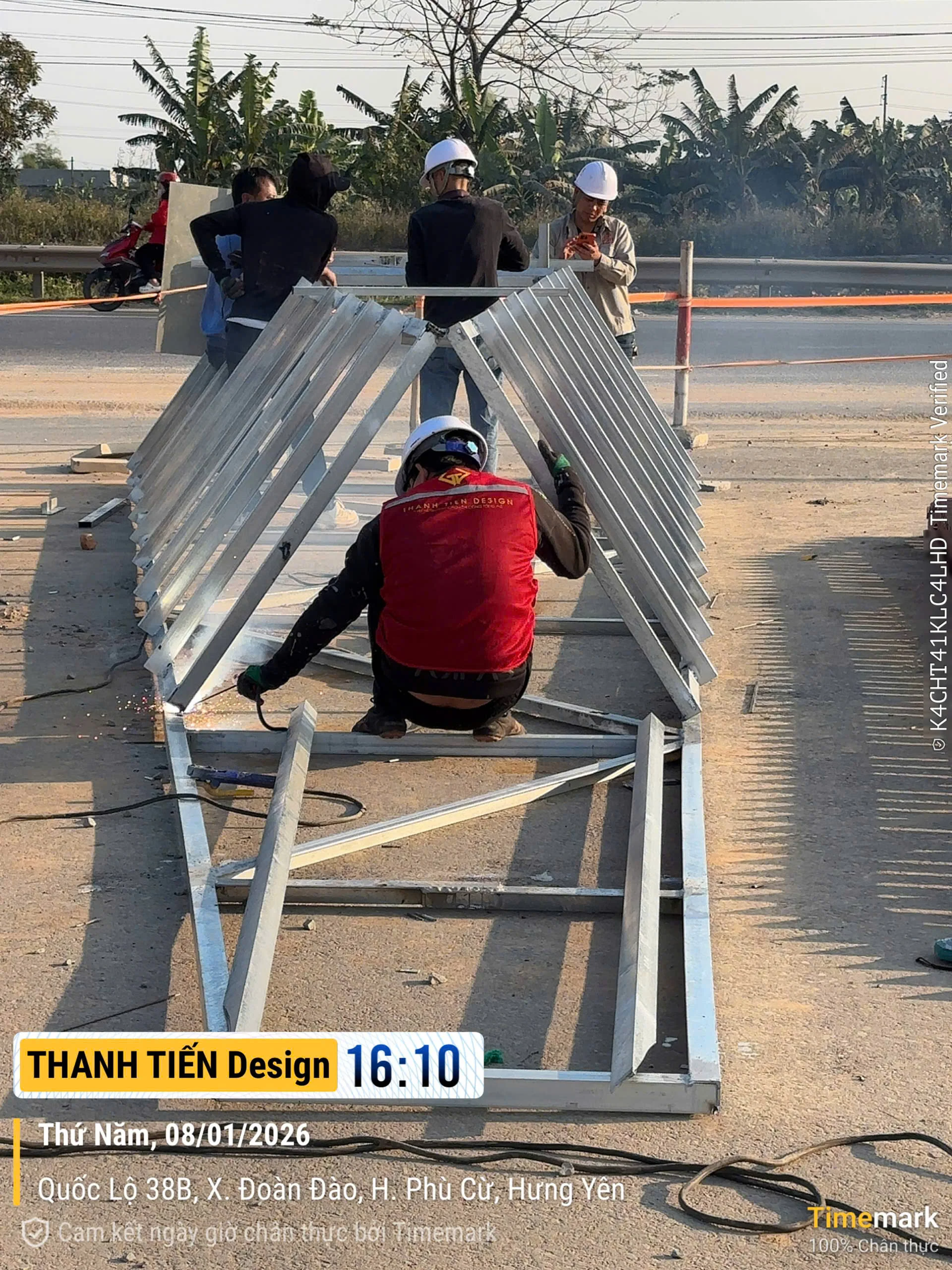 THIẾT KẾ BIỂN QUẢNG CÁO DỌC TUYẾN ĐƯỜNG